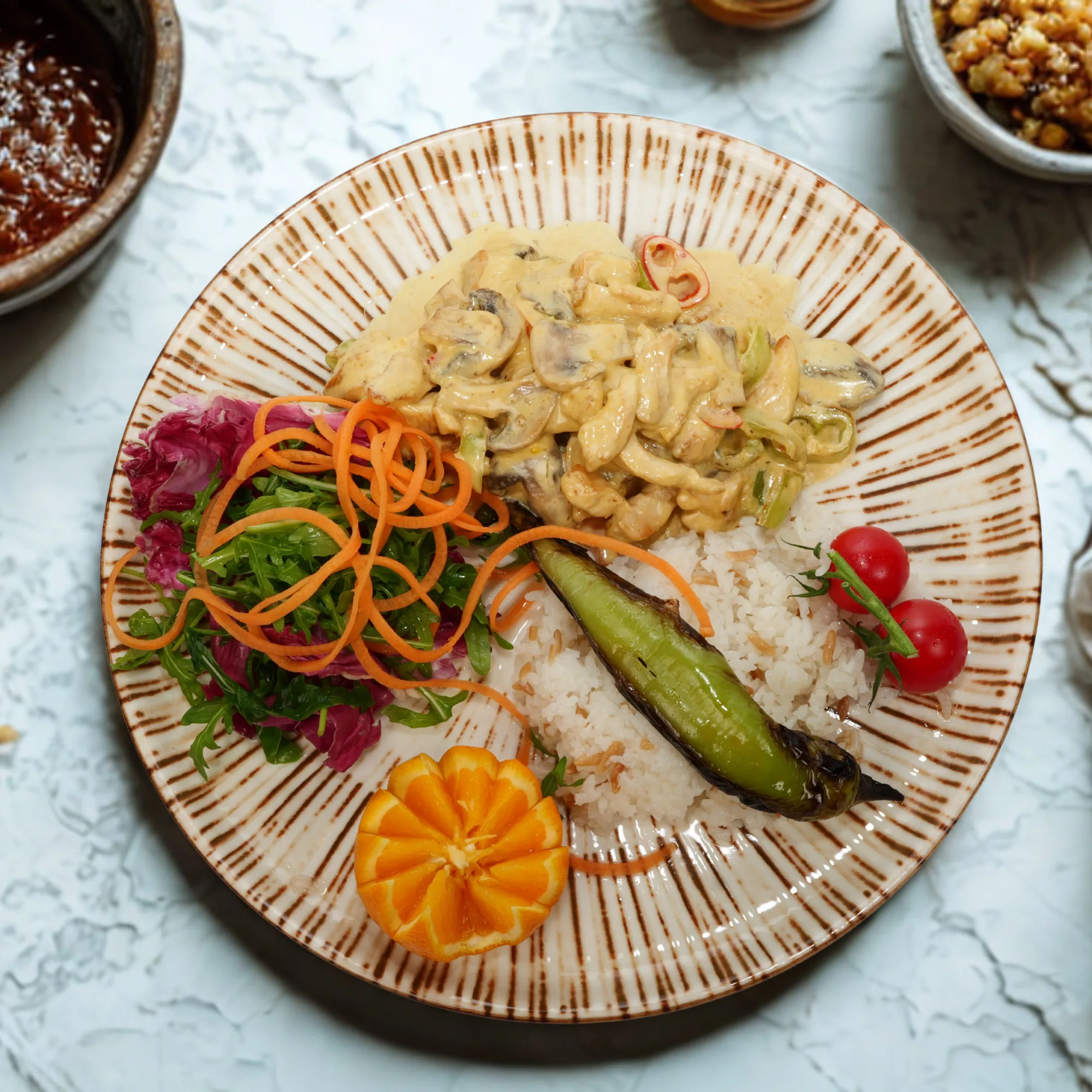 Mediterrane Pfanne, cremige Hähnchenpfanne
