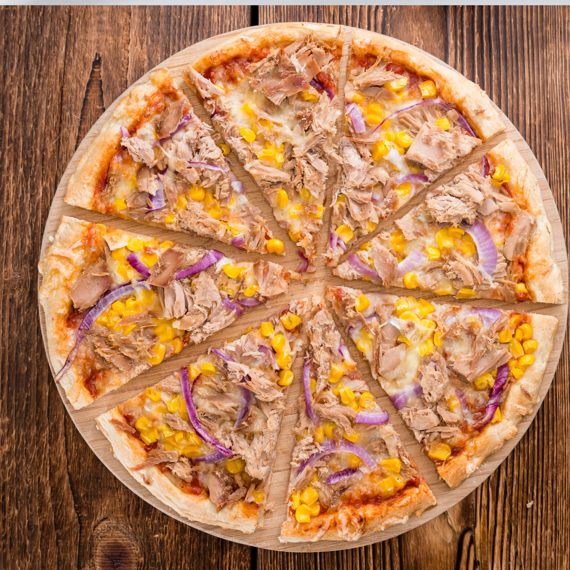 Pizza Tonno mit Thunfisch